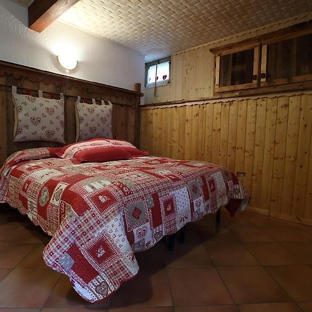 La Belette Apartment La Thuile Phòng bức ảnh