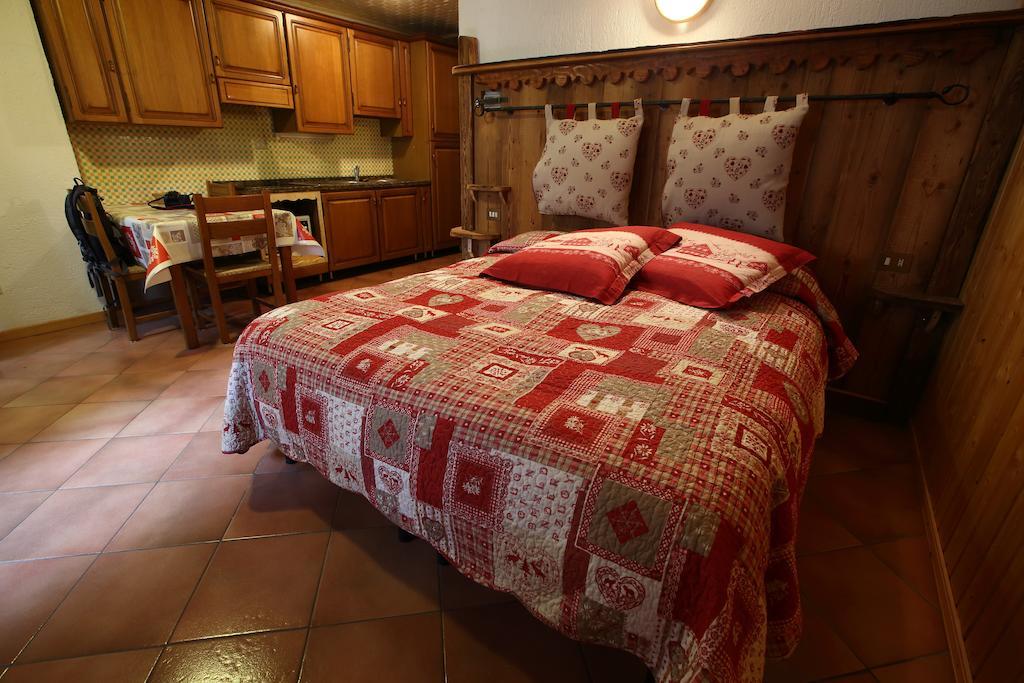 La Belette Apartment La Thuile Phòng bức ảnh
