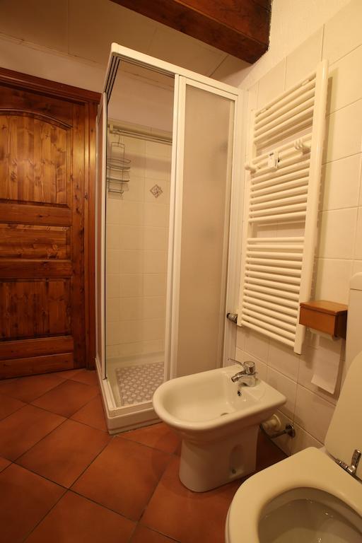 La Belette Apartment La Thuile Phòng bức ảnh