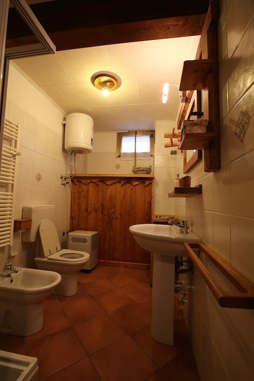 La Belette Apartment La Thuile Phòng bức ảnh